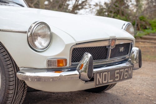 1974 MG B Roadster V8 For Sale (picture 63 of 130)