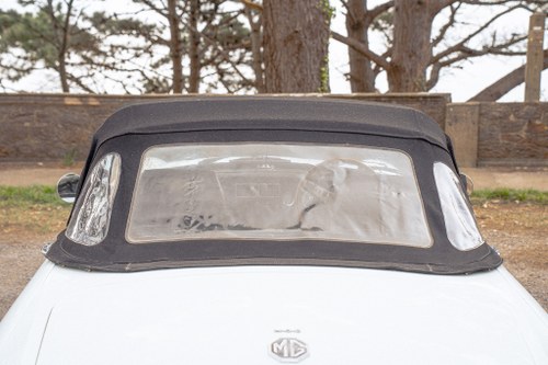 1974 MG B Roadster V8 For Sale (picture 86 of 130)