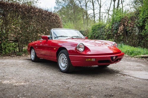 1992 Alfa Romeo Spider S4 2.0 For Sale (picture 1 of 162)