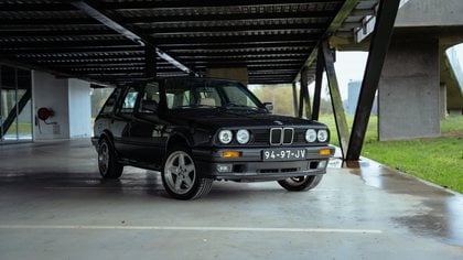 The BMW 325IX E30 Touring