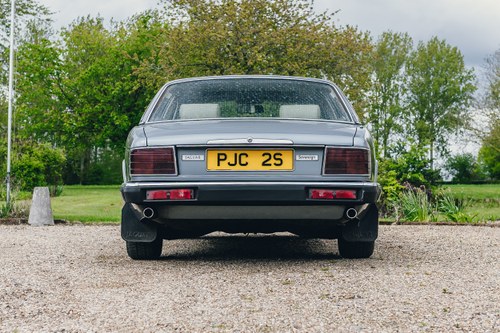 1990 Jaguar XJ40 Sovereign 4.0 For Sale (picture 8 of 142)