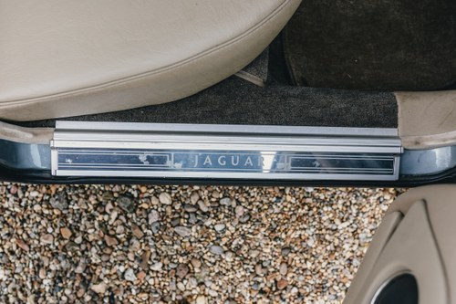 1990 Jaguar XJ40 Sovereign 4.0 For Sale (picture 49 of 142)