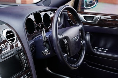 2005 Bentley Flying Spur W12 In vendita (immagine 23 di 241)