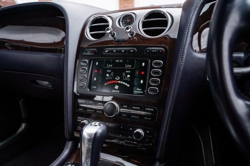 2005 Bentley Flying Spur W12 In vendita (immagine 51 di 241)