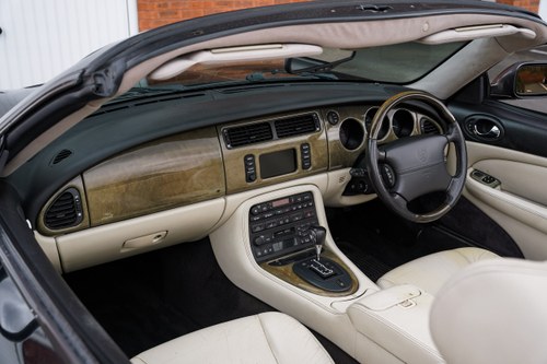 2003 Jaguar X100 XKR 4.2 zum Verkauf (Bild 54 von 240)