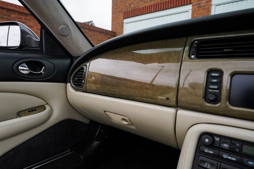 2003 Jaguar X100 XKR 4.2 zum Verkauf (Bild 59 von 240)