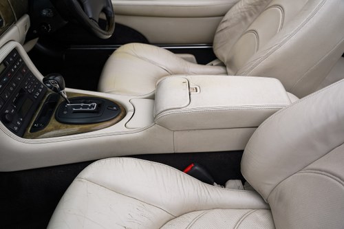 2003 Jaguar X100 XKR 4.2 zum Verkauf (Bild 69 von 240)