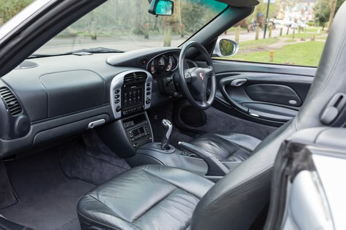 2003 Porsche 911 996 Carrera 4 Convertible zum Verkauf (Bild 40 von 185)