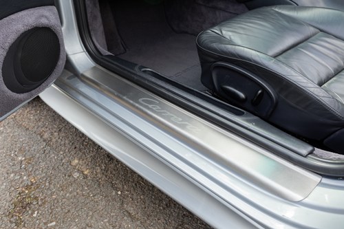 2003 Porsche 911 996 Carrera 4 Convertible zum Verkauf (Bild 53 von 185)