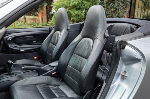 2003 Porsche 911 996 Carrera 4 Convertible zum Verkauf (Bild 57 von 185)
