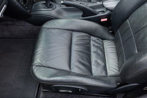 2003 Porsche 911 996 Carrera 4 Convertible zum Verkauf (Bild 58 von 185)