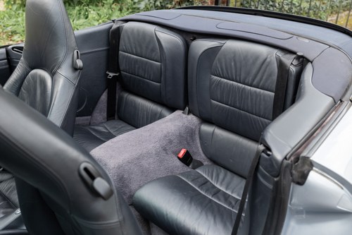 2003 Porsche 911 996 Carrera 4 Convertible zum Verkauf (Bild 59 von 185)