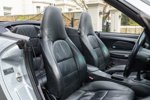 2003 Porsche 911 996 Carrera 4 Convertible zum Verkauf (Bild 65 von 185)