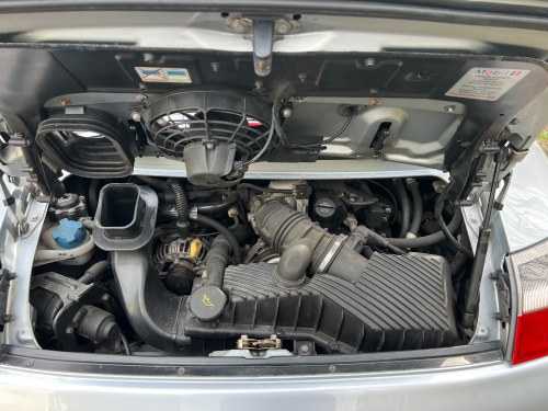 2003 Porsche 911 996 Carrera 4 Convertible zum Verkauf (Bild 140 von 185)