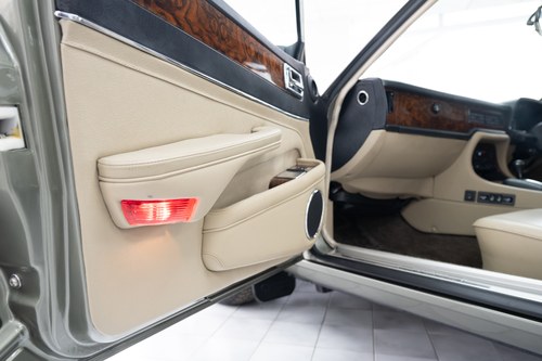 1987 Daimler XJ40 3.6 à venda (imagem 81 de 154)