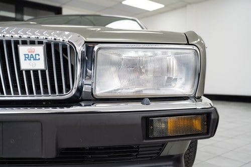 1987 Daimler XJ40 3.6 à venda (imagem 126 de 154)