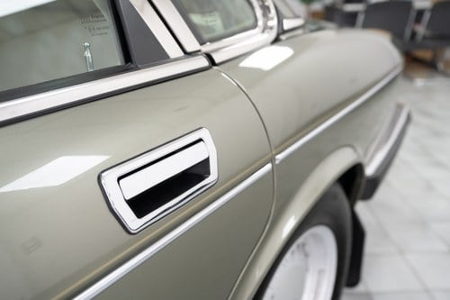 1987 Daimler XJ40 3.6 à venda (imagem 132 de 154)