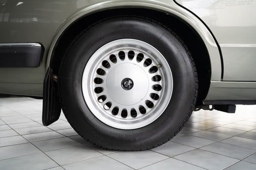 1987 Daimler XJ40 3.6 à venda (imagem 13 de 154)