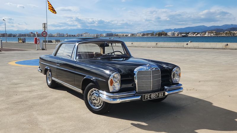 1968 Mercedes-Benz W111 280SE Coupe For Sale (picture 1 of 63)