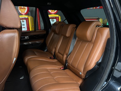 2011 Land Rover Range Rover Sport HSE Luxury For Sale (picture 14 of 42)