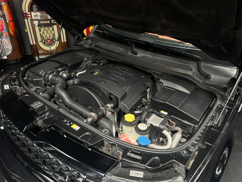 2011 Land Rover Range Rover Sport HSE Luxury For Sale (picture 33 of 42)