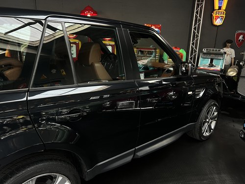 2011 Land Rover Range Rover Sport HSE Luxury For Sale (picture 24 of 42)