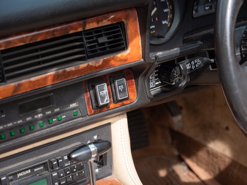 1988 Jaguar XJ-S V12 Convertible For Sale (picture 41 of 257)