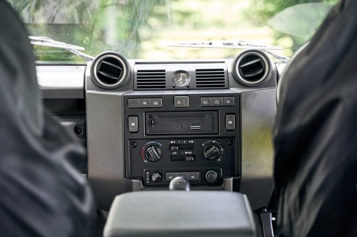 2010 Land Rover Defender 90 XS For Sale (picture 38 of 184)