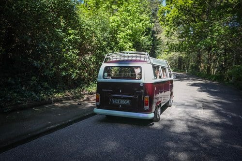 1975 Volkswagen Type 2 Bay Window Camper Conversion In vendita (immagine 11 di 200)