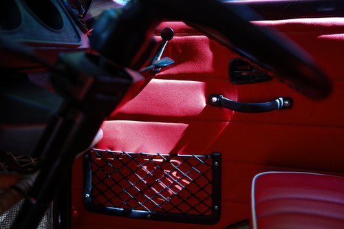 1975 Volkswagen Type 2 Bay Window Camper Conversion In vendita (immagine 35 di 200)