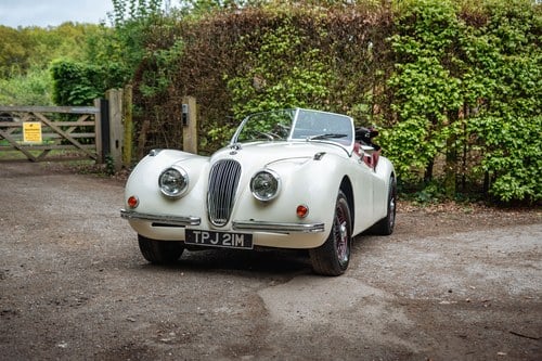 1973 Jaguar XK120 OTS replica by Broomstick Cars In vendita (immagine 3 di 136)