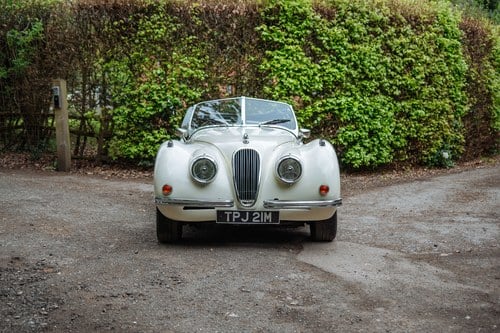 1973 Jaguar XK120 OTS replica by Broomstick Cars In vendita (immagine 4 di 136)