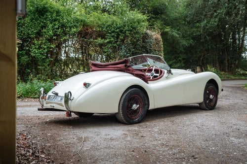1973 Jaguar XK120 OTS replica by Broomstick Cars In vendita (immagine 5 di 136)