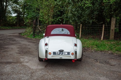 1973 Jaguar XK120 OTS replica by Broomstick Cars In vendita (immagine 23 di 136)