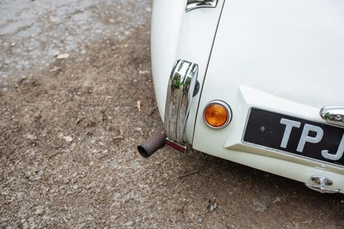 1973 Jaguar XK120 OTS replica by Broomstick Cars In vendita (immagine 64 di 136)