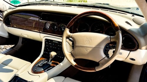 2003 Jaguar X100 XKR Coupe 4.2 For Sale (picture 26 of 103)