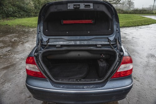 2005 Mercedes-Benz C209 CLK350 Convertible Te koop (foto 88 van 186)