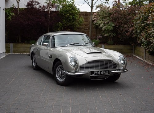1966 Aston Martin DB6 Vantage Sports Saloon Te koop (foto 1 van 333)