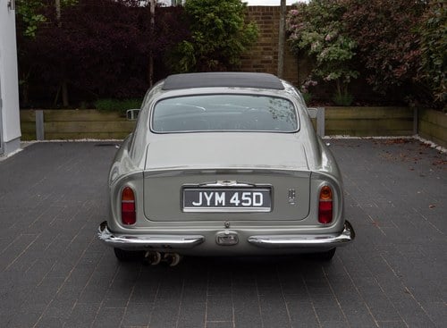 1966 Aston Martin DB6 Vantage Sports Saloon Te koop (foto 16 van 333)
