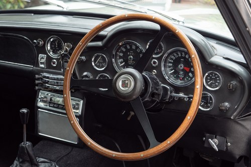 1966 Aston Martin DB6 Vantage Sports Saloon Te koop (foto 40 van 333)