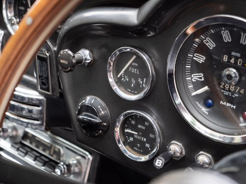 1966 Aston Martin DB6 Vantage Sports Saloon Te koop (foto 45 van 333)