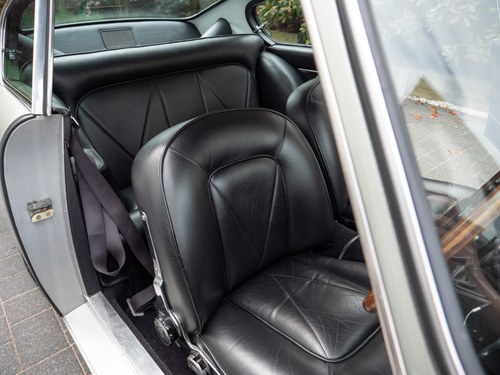 1966 Aston Martin DB6 Vantage Sports Saloon Te koop (foto 59 van 333)