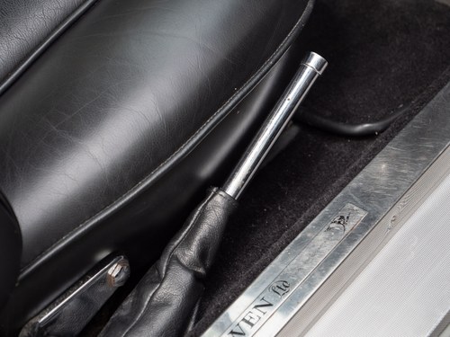 1966 Aston Martin DB6 Vantage Sports Saloon Te koop (foto 63 van 333)