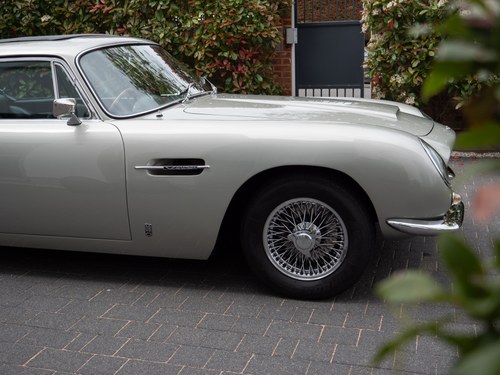1966 Aston Martin DB6 Vantage Sports Saloon Te koop (foto 190 van 333)
