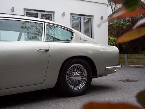 1966 Aston Martin DB6 Vantage Sports Saloon Te koop (foto 193 van 333)