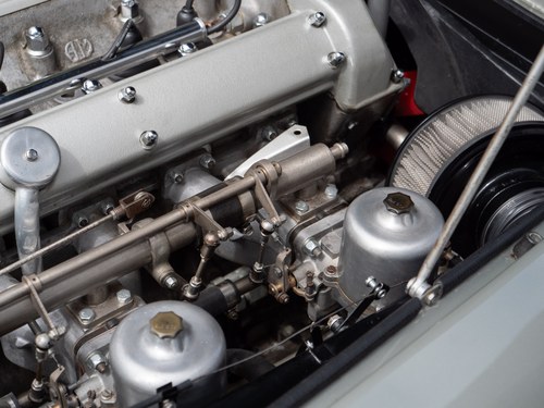 1966 Aston Martin DB6 Vantage Sports Saloon Te koop (foto 222 van 333)