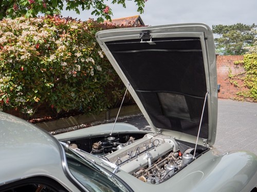 1966 Aston Martin DB6 Vantage Sports Saloon Te koop (foto 249 van 333)