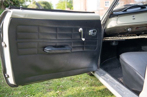 1966 Volkswagen Karmann Ghia Convertible For Sale (picture 47 of 171)