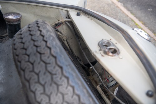 1966 Volkswagen Karmann Ghia Convertible For Sale (picture 59 of 171)