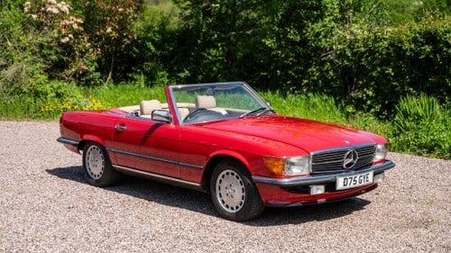 1986 Mercedes-Benz 300SL R107 till salu (bild 1 av 396)
